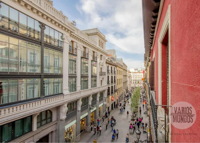 Tu balcón en Madrid para 3, Carretas 25